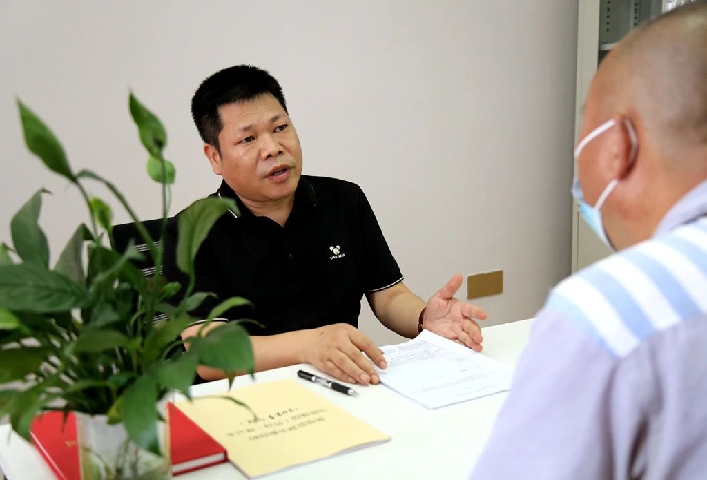 送法进高墙 | 华邦宜春分所律师赴洪都监狱开展法律公益咨询活动