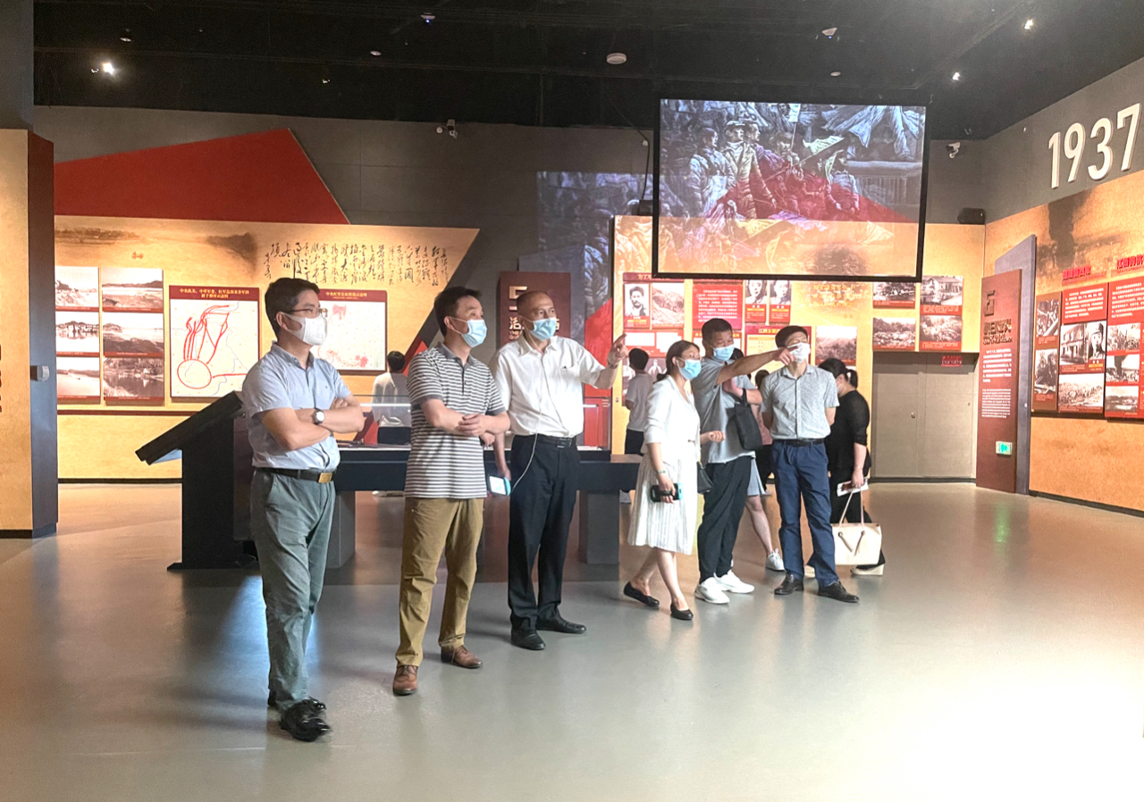 党旗飘扬 共建共享 ｜省国资委法规处与华邦所党支部联合举办主题党日活动